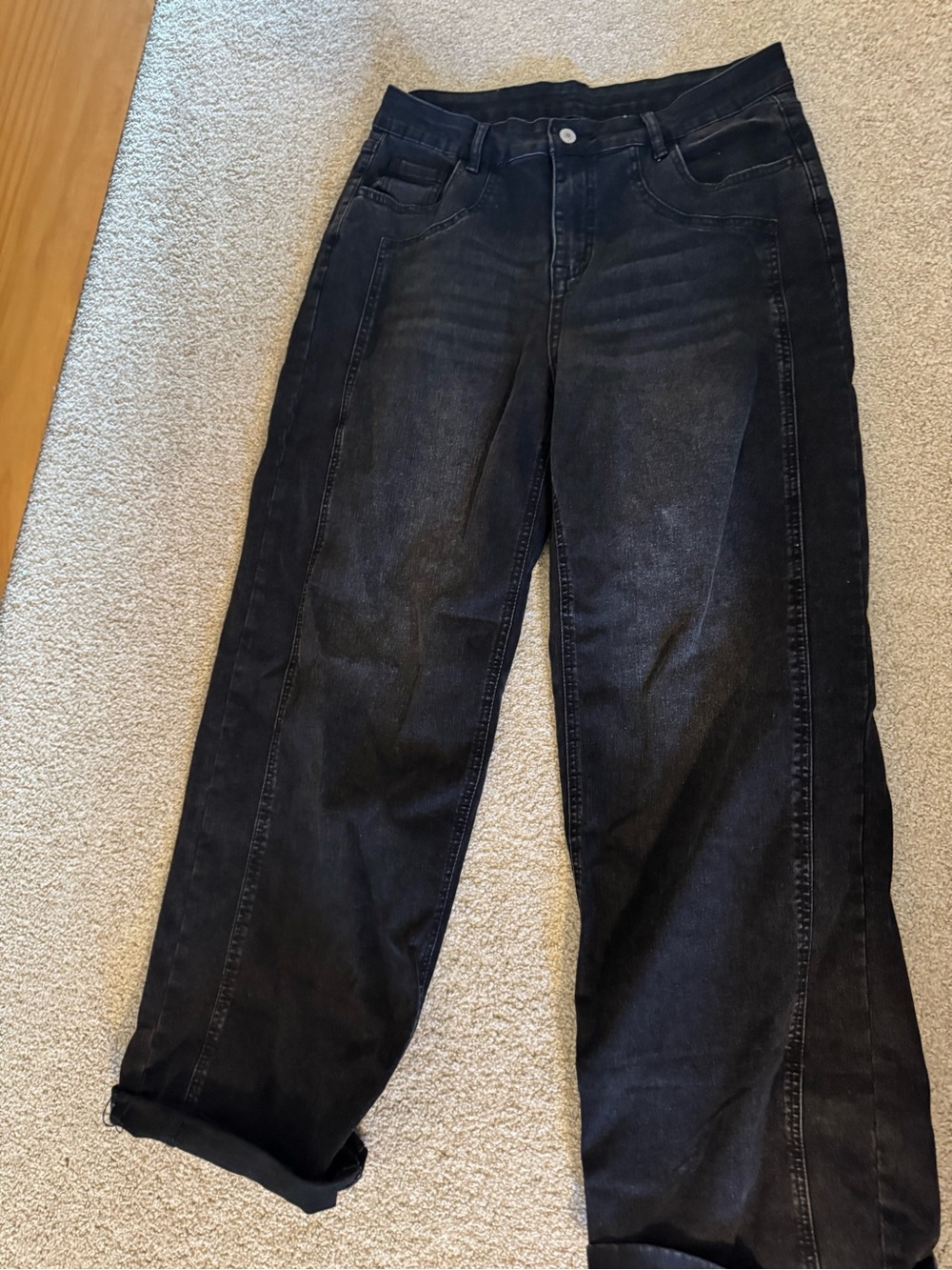Women's Black Wide-Leg Barrel Jeans